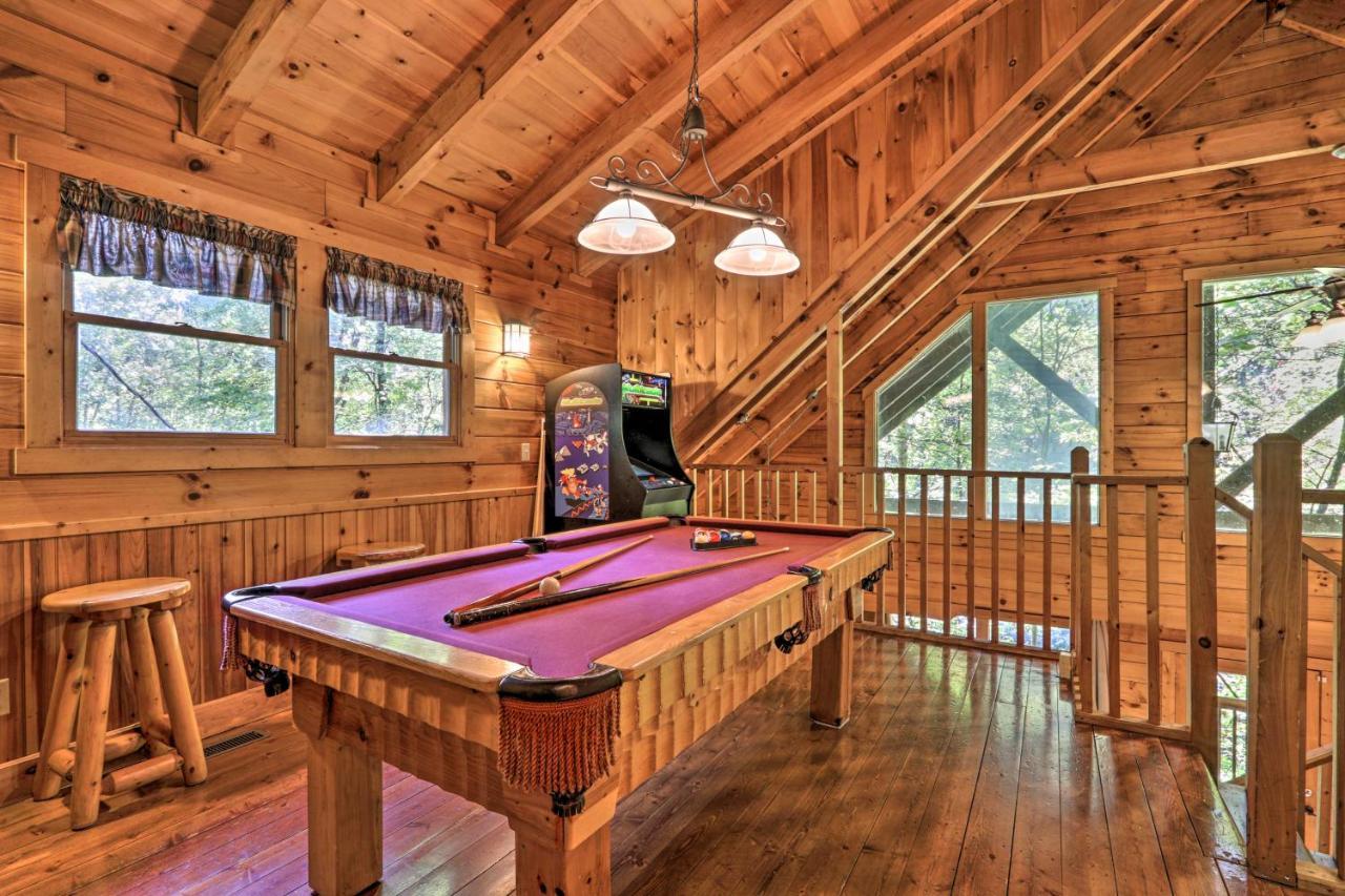 Cabin With Hot Tub And Deck, 3 Mi To Pigeon Forge Sevierville Buitenkant foto
