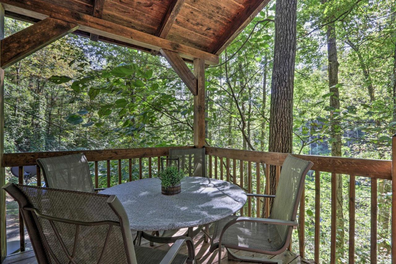 Cabin With Hot Tub And Deck, 3 Mi To Pigeon Forge Sevierville Buitenkant foto