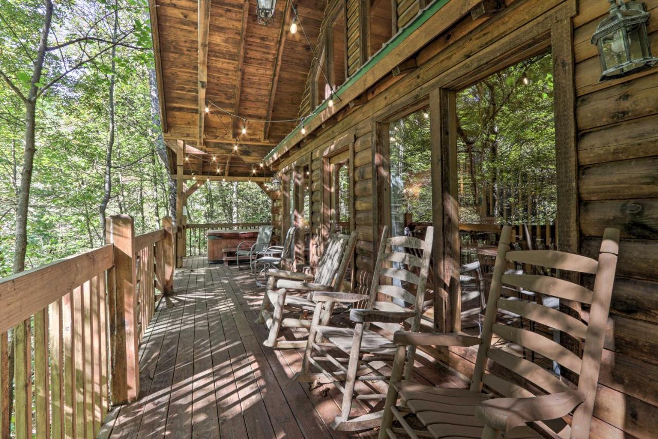 Cabin With Hot Tub And Deck, 3 Mi To Pigeon Forge Sevierville Buitenkant foto